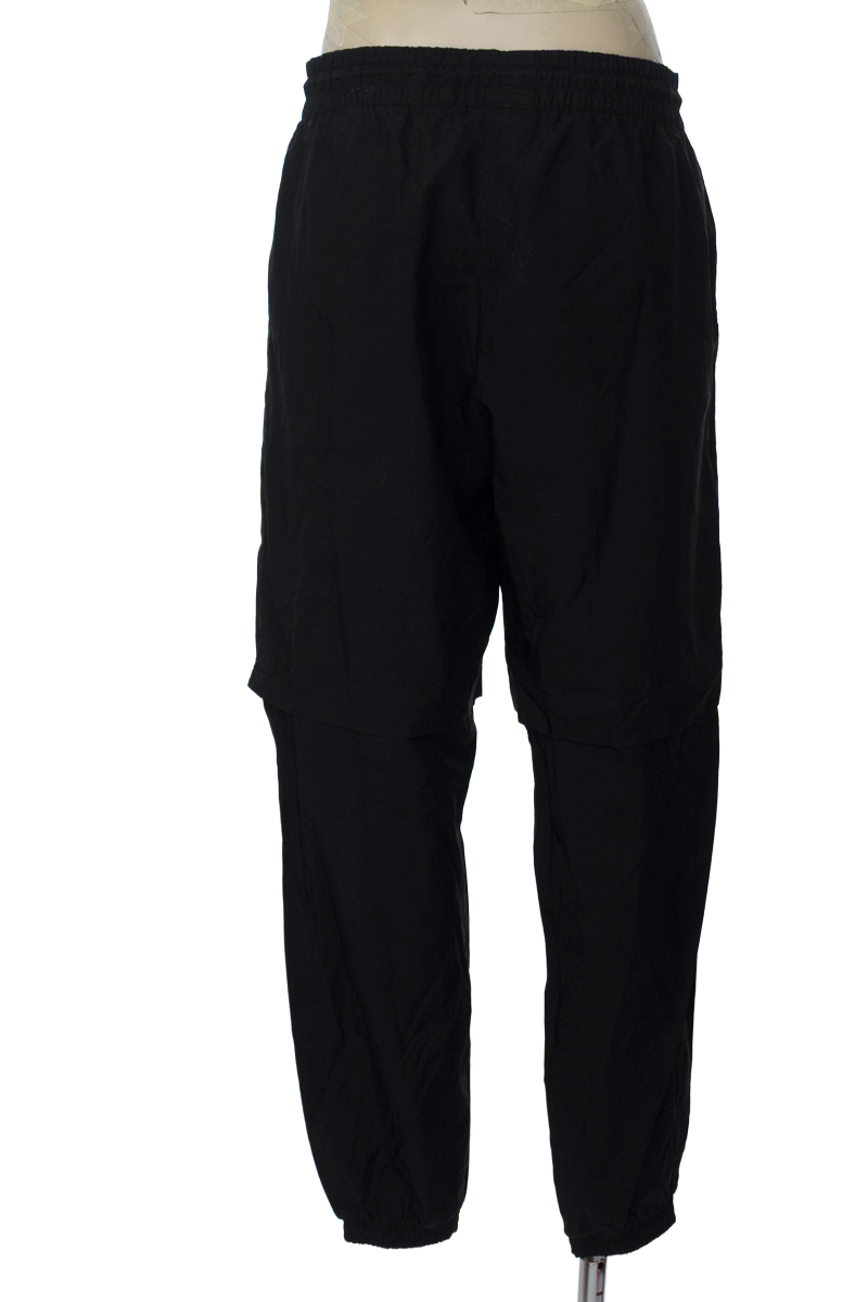 Ropa Deportiva color Negro - Reebok