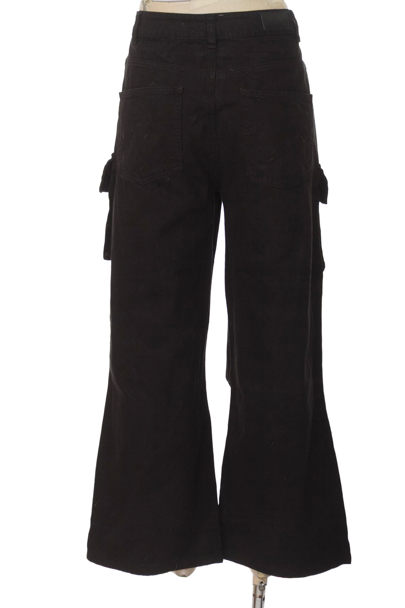 Pantalones color Negro - Basement