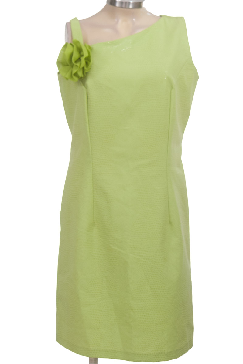 Vestido / Enterizo color Verde - Closeando