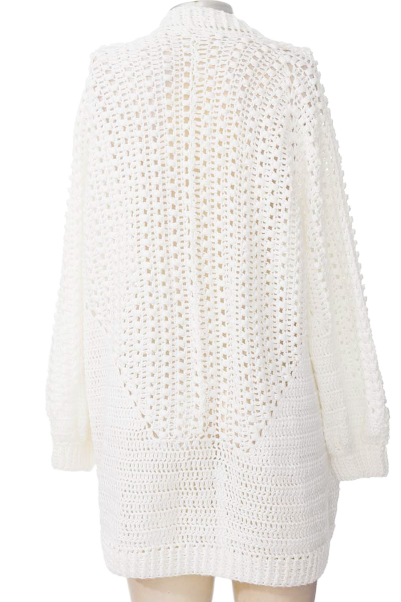 Sweater color Blanco - Closeando