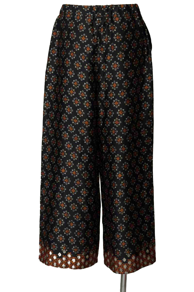 Pantalones color Negro - MNG