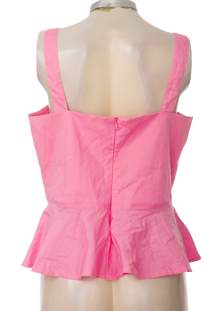 Top / Camiseta color Rosado - Studio F