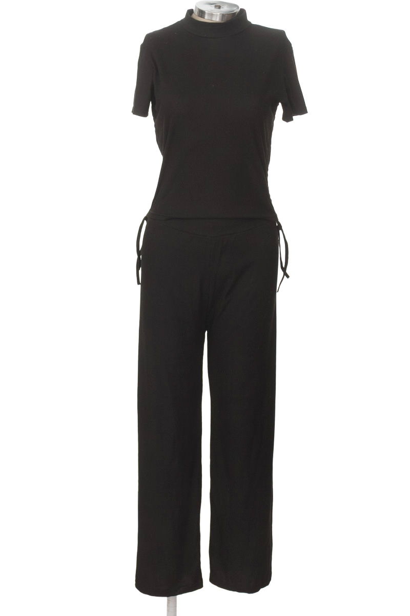 Vestido / Enterizo color Negro - Closeando