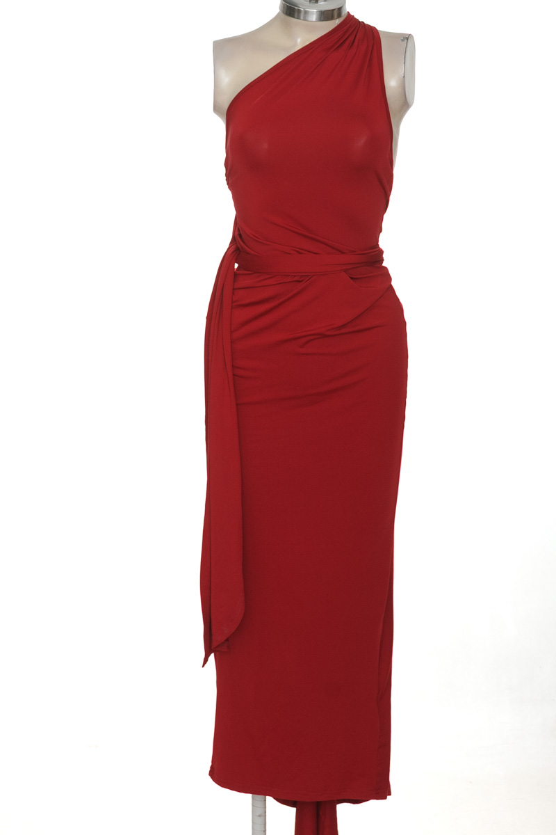 Vestido / Enterizo color Vinotinto - Closeando