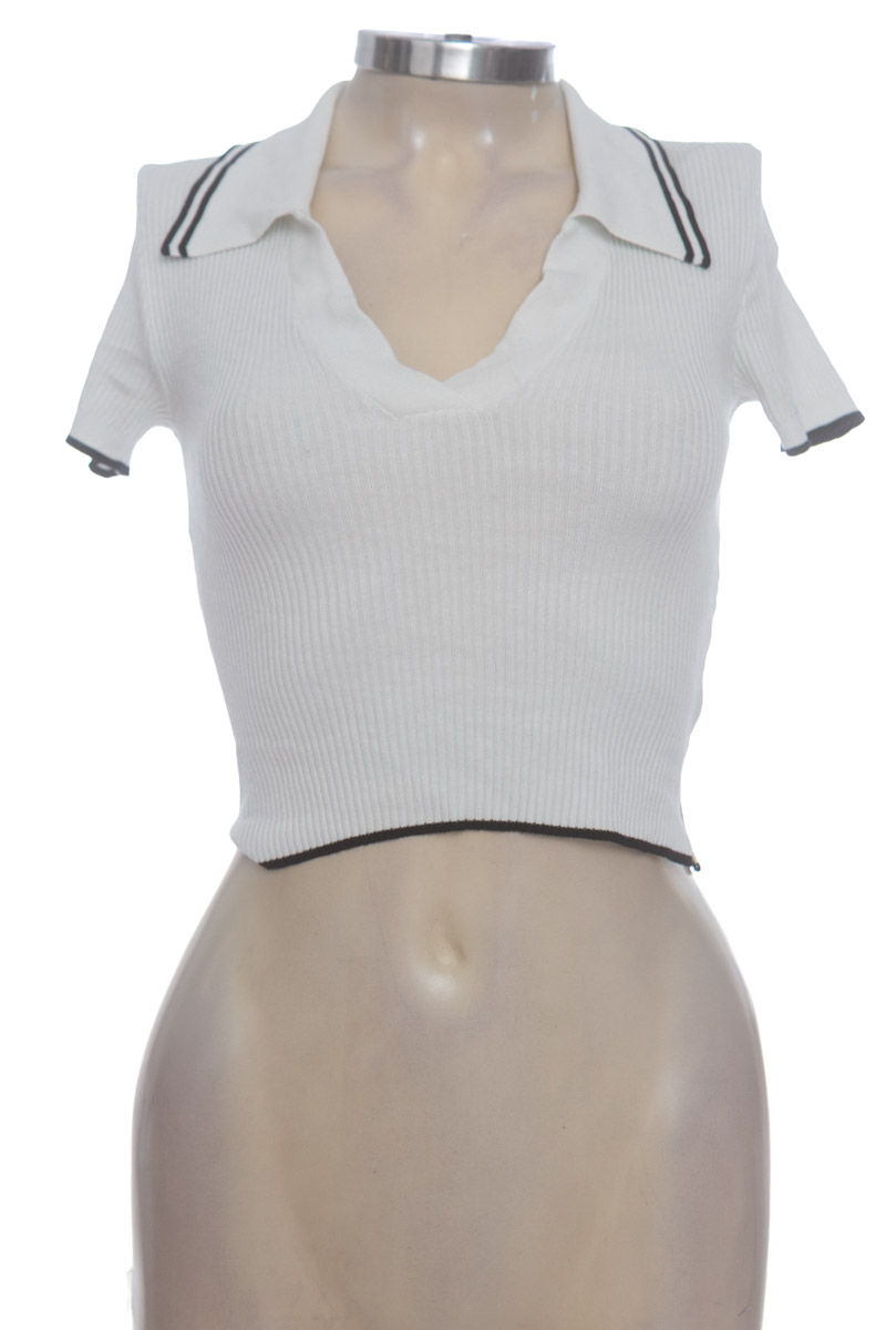 Top / Camiseta color Blanco - Divided by H&M