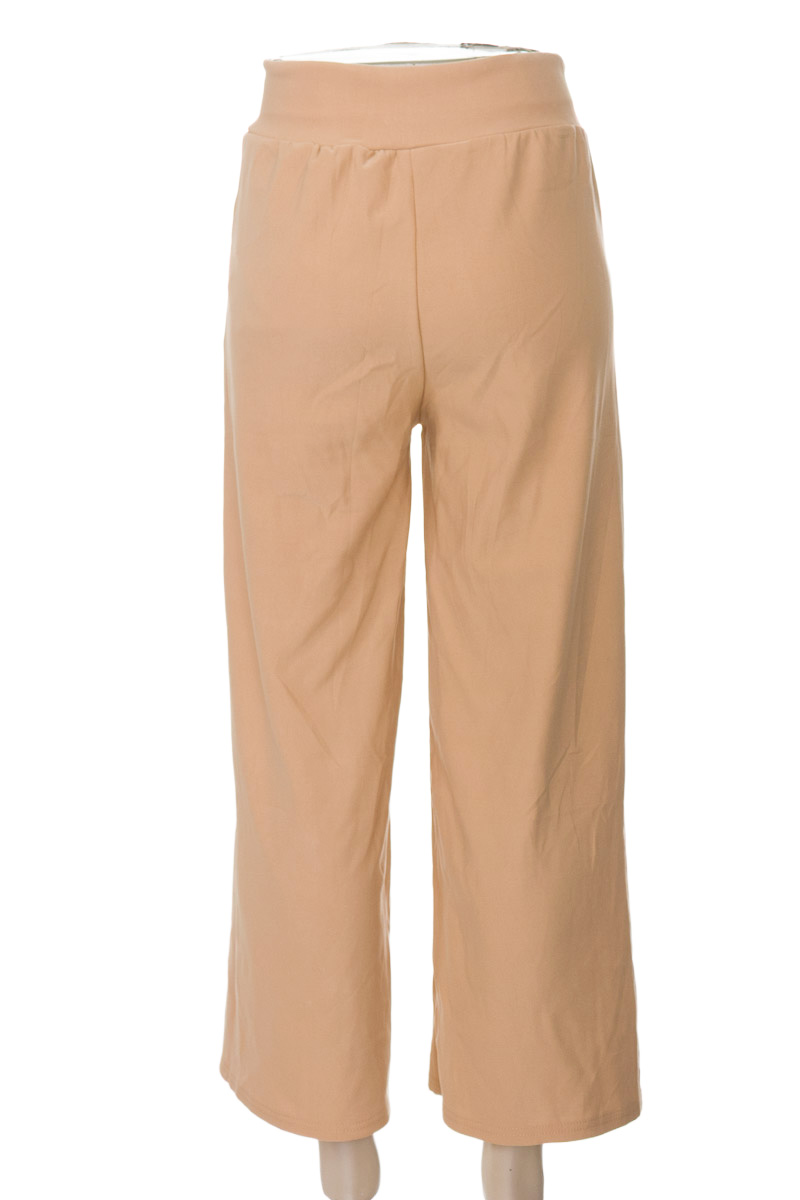 Pantalones color Beige - Closeando
