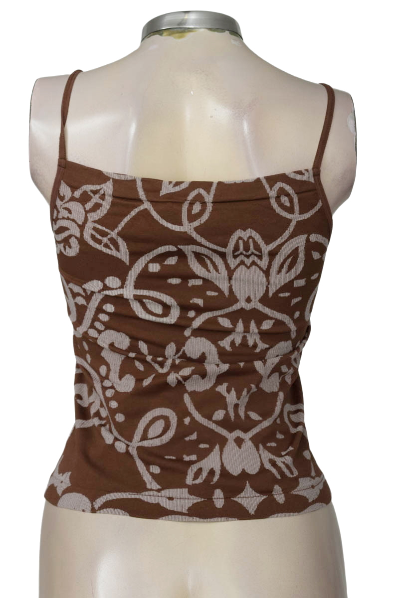 Top / Camiseta color Café - Tall