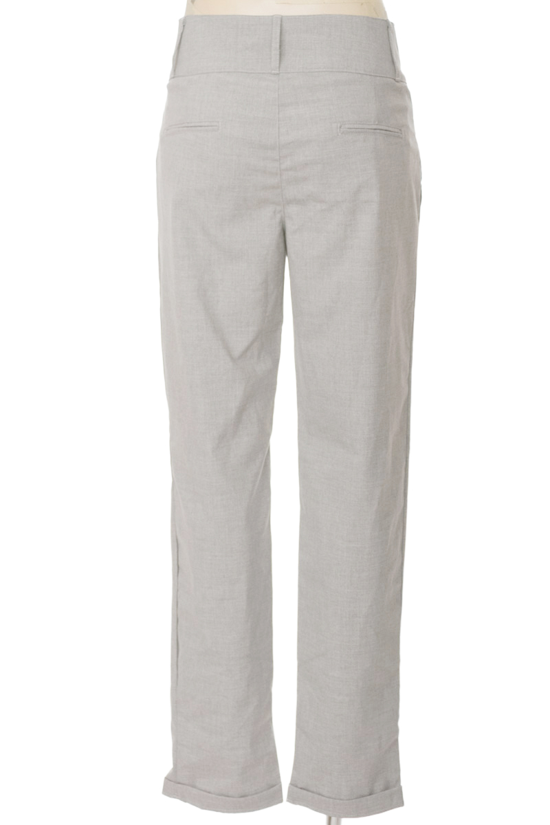 Pantalones color Gris - Closeando