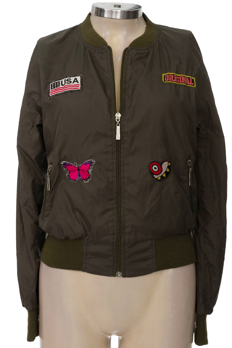 Chaqueta / Abrigo color Verde - Closeando