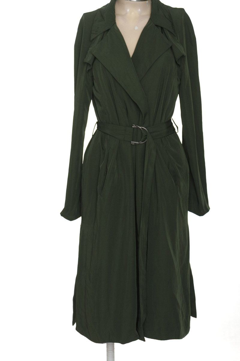 Chaqueta / Abrigo color Verde - Zara