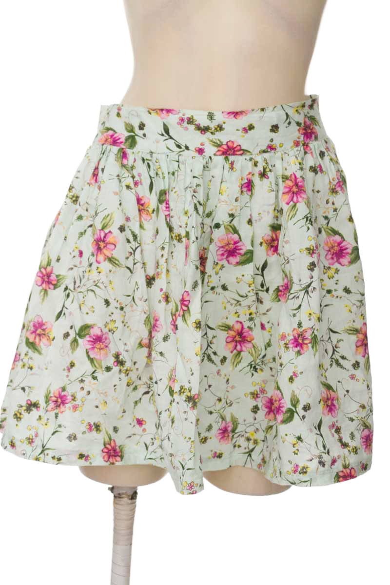 Falda color Verde - Closeando