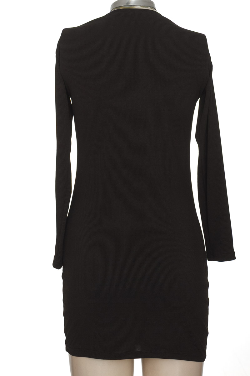 Vestido / Enterizo color Negro - Closeando