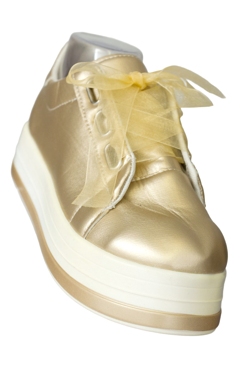 Zapatos color Dorado - Closeando