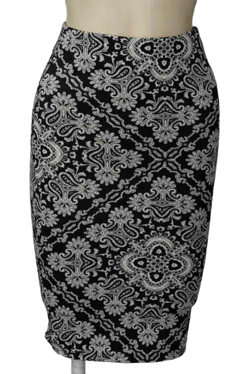Falda color Negro - Charlotte Russe