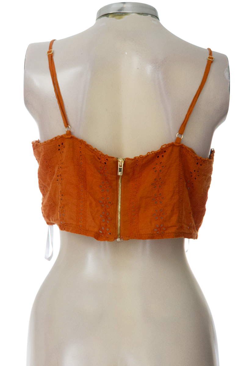 Top / Camiseta color Naranja - ELA