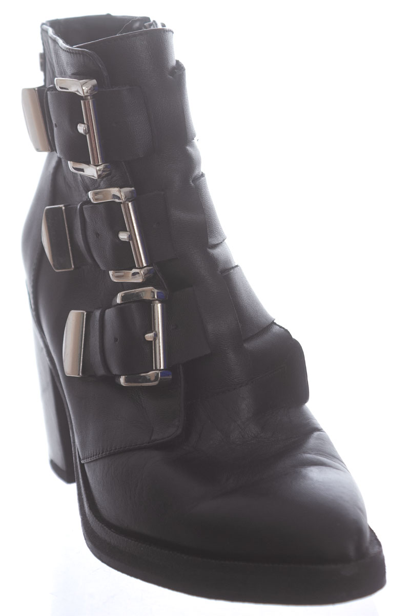 Zapatos color Negro - Santina