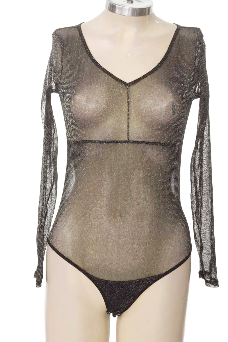 Top / Camiseta color Negro - Pacifika