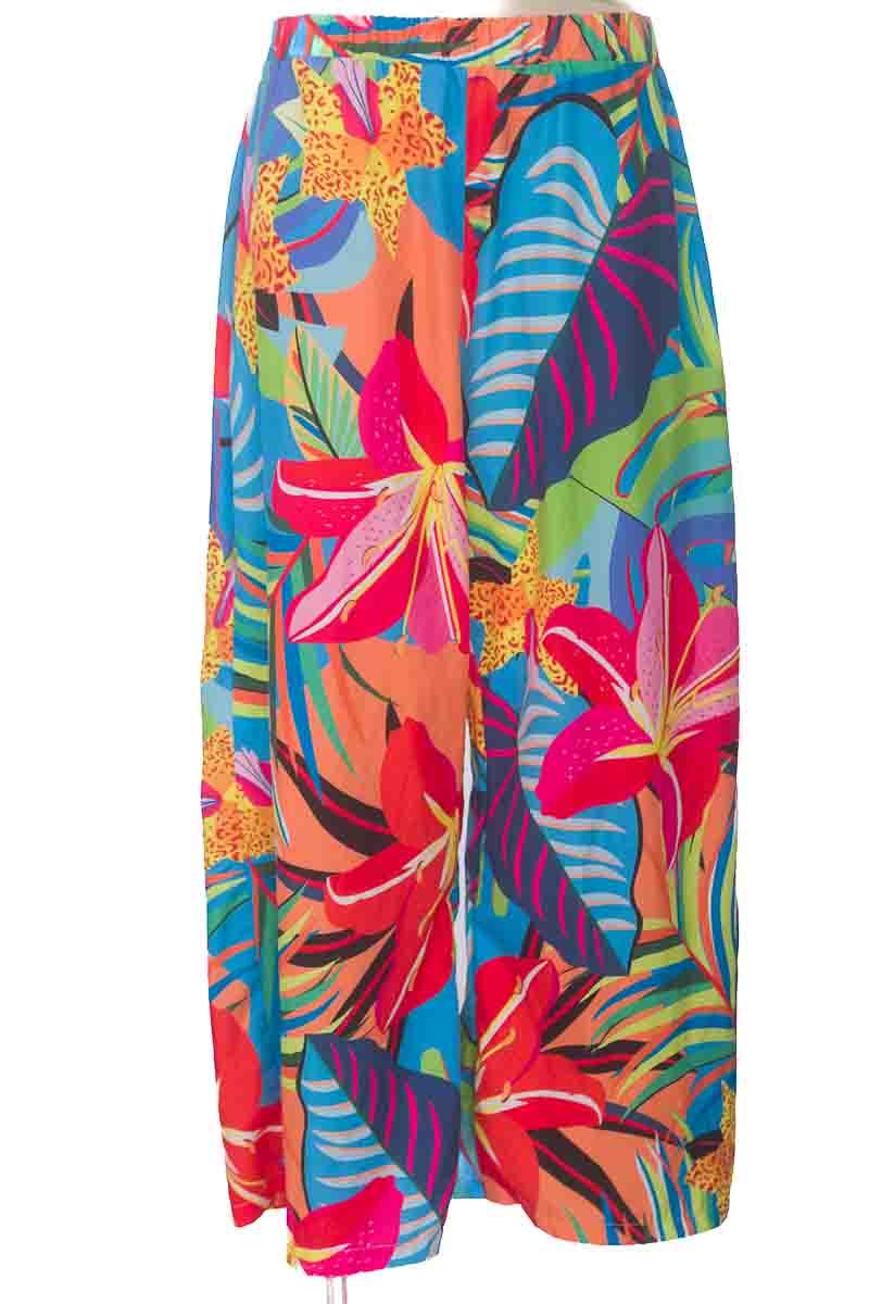 Pantalones color Estampado - Closeando