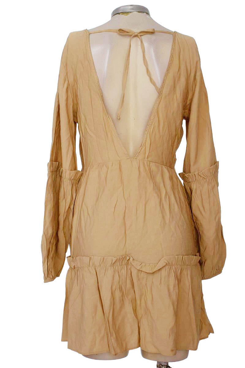 Vestido / Enterizo color Beige - ELA