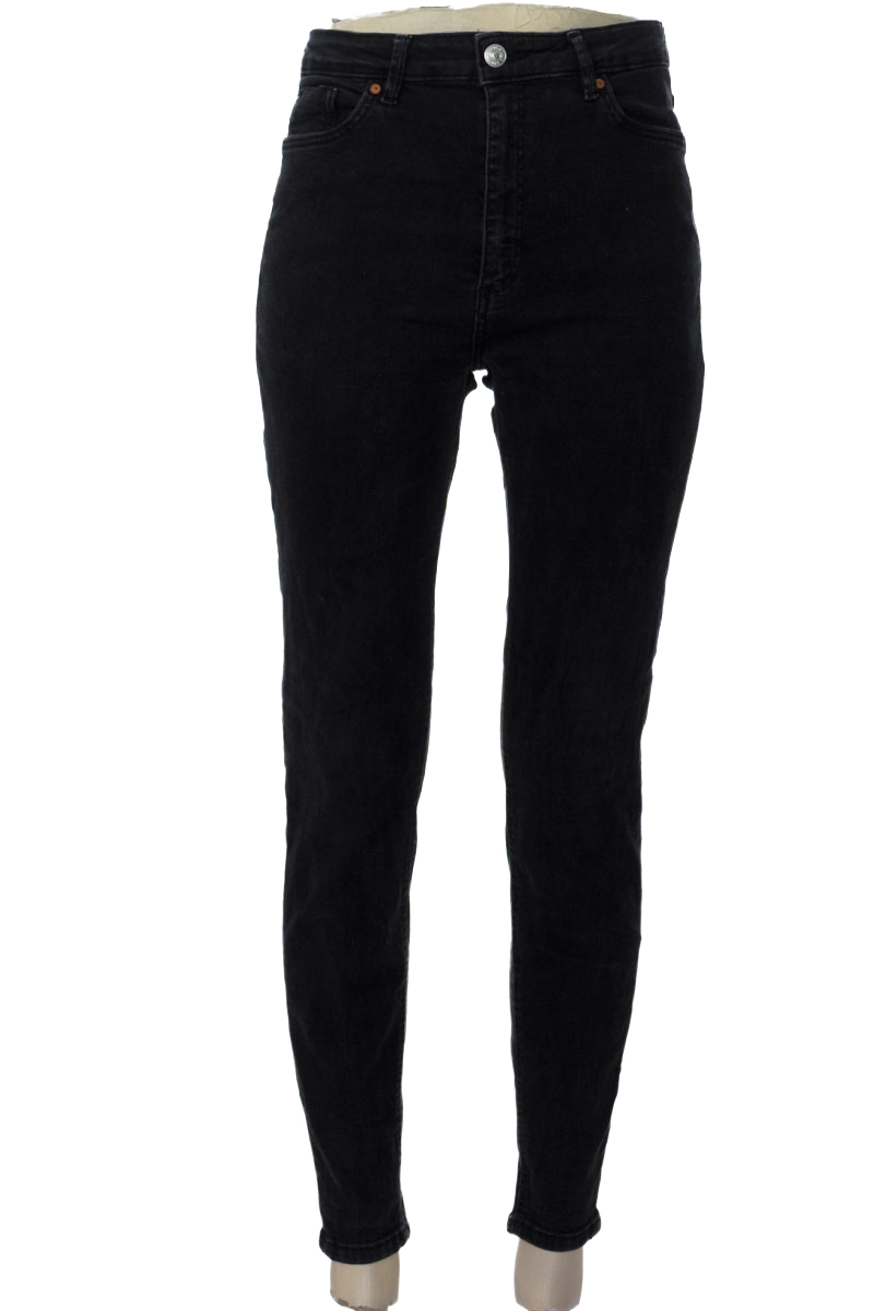 Pantalones color Negro - MNG