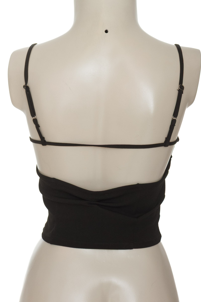 Top / Camiseta color Negro - Forever 21