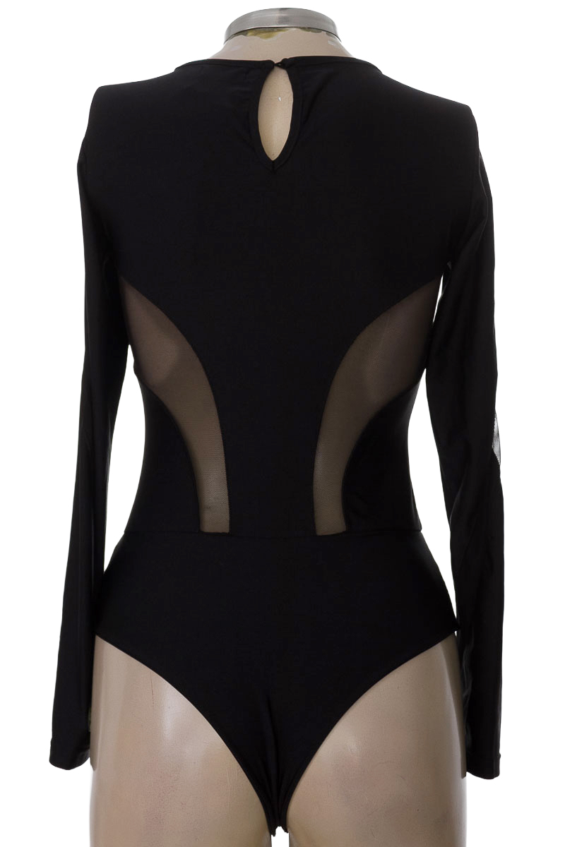 Top / Camiseta color Negro - Malca