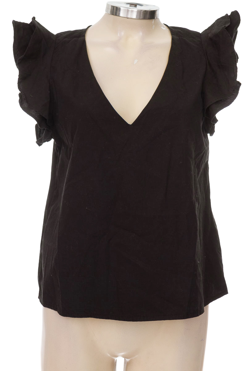 Blusa color Negro - Arkitect