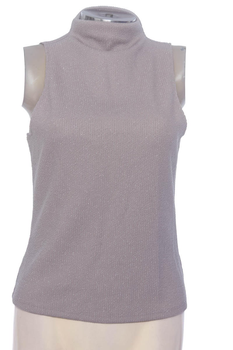 Top / Camiseta color Rosado - Divided by H&M