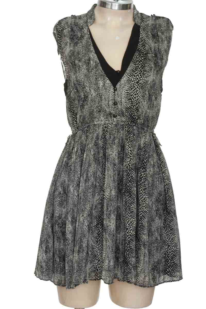 Vestido / Enterizo color Negro - XUSS