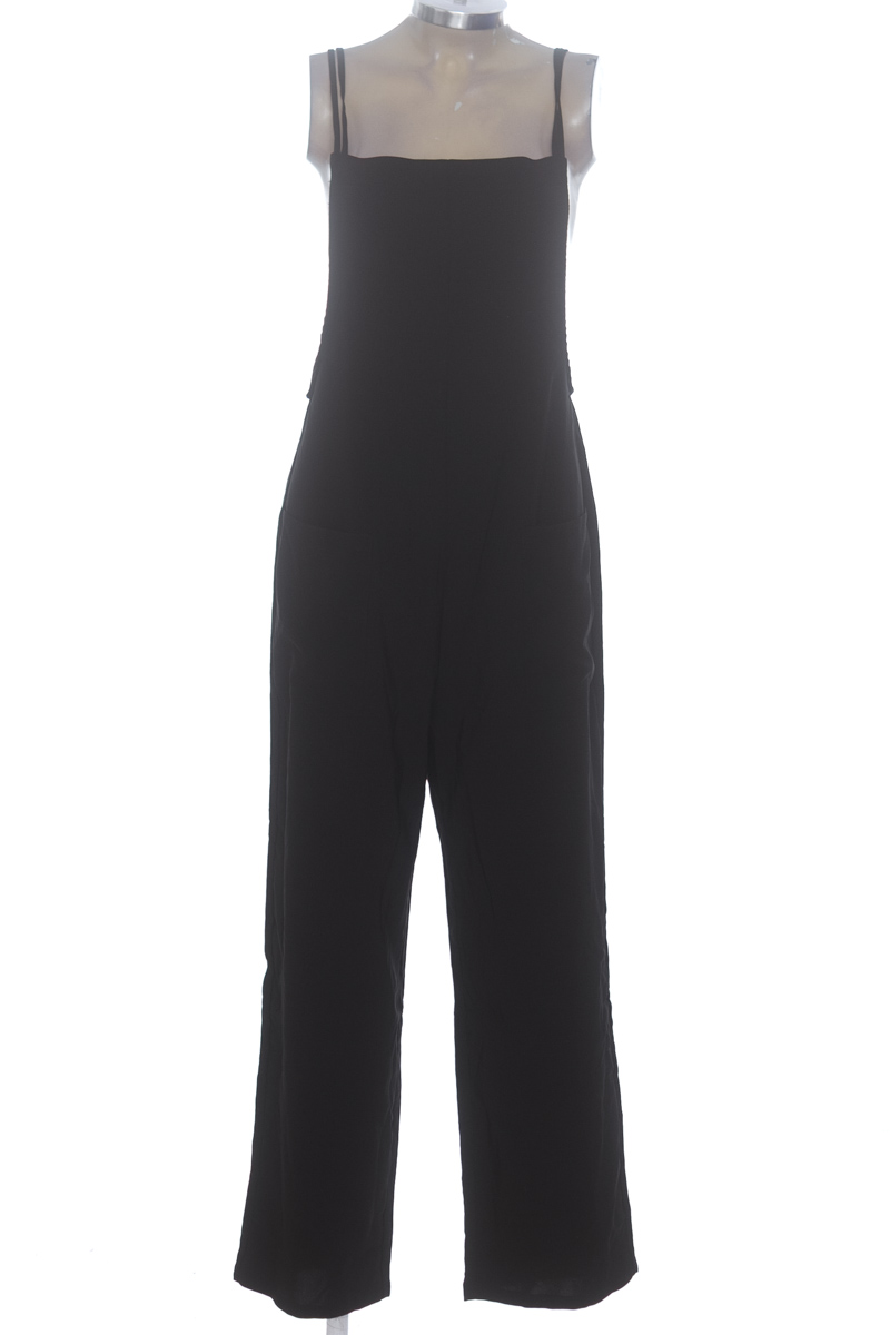 Vestido / Enterizo color Negro - Closeando