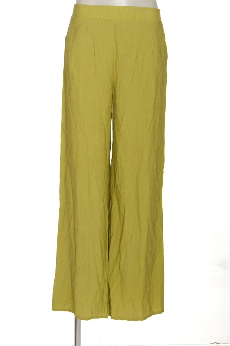 Pantalones color Verde - NAF NAF