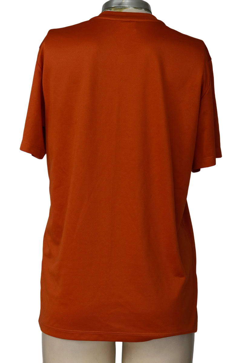 Ropa Deportiva / Salida de Baño color Naranja - Closeando
