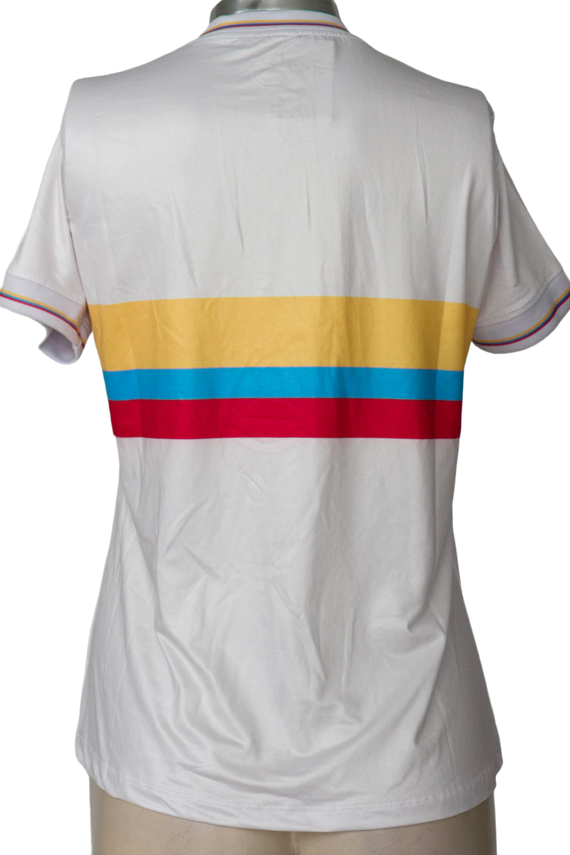 Ropa Deportiva / Salida de Baño color Blanco - Closeando