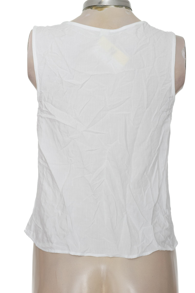 Top / Camiseta color Blanco - Ostu