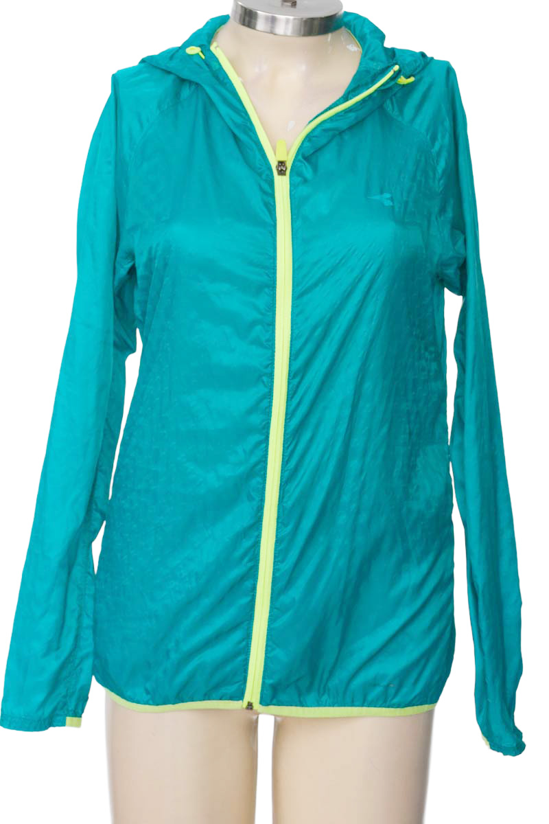 Ropa Deportiva / Salida de Baño color Aguamarina - Diadora