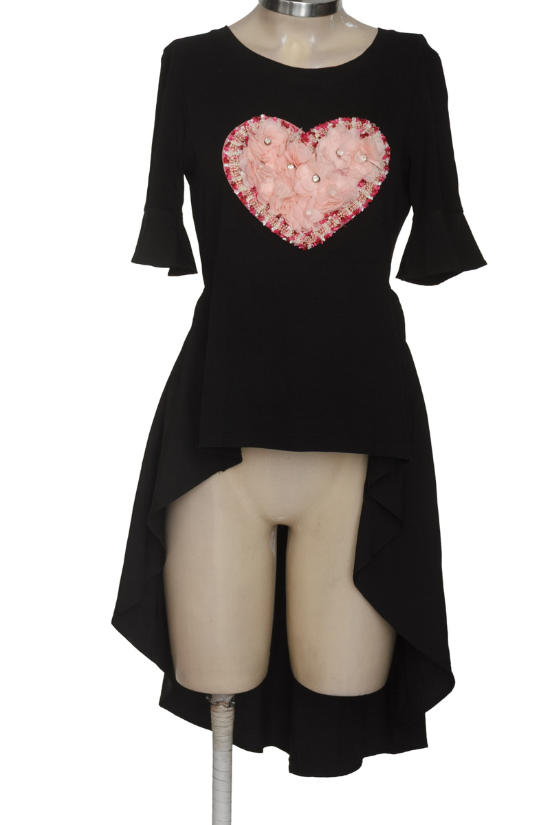 Top / Camiseta color Negro - Closeando