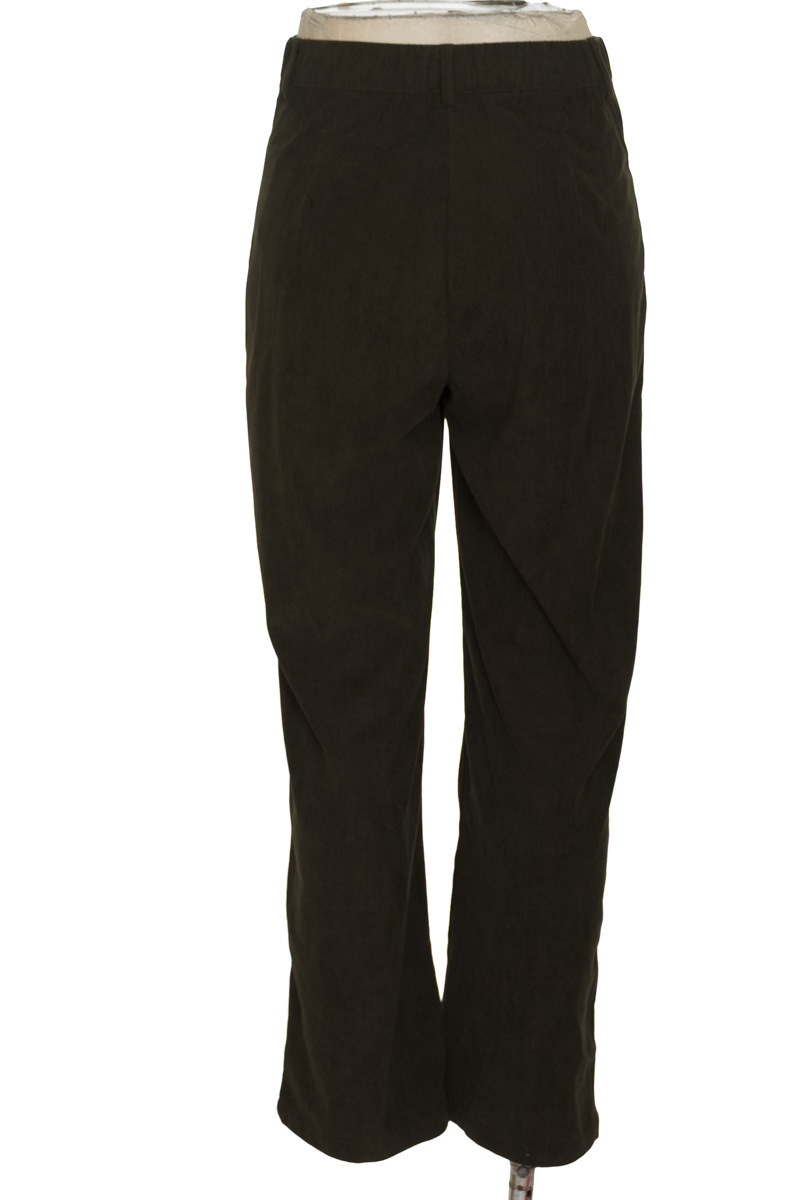 Pantalones color Verde - Closeando