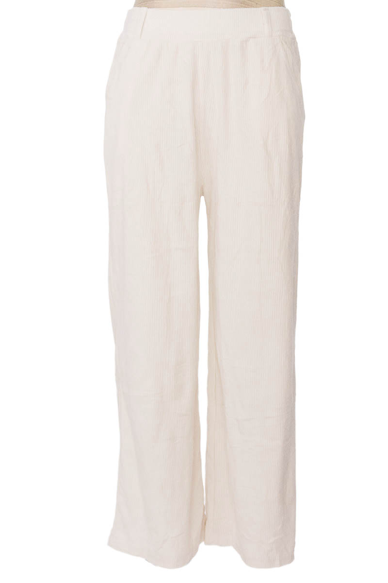 Pantalones color Beige - Closeando