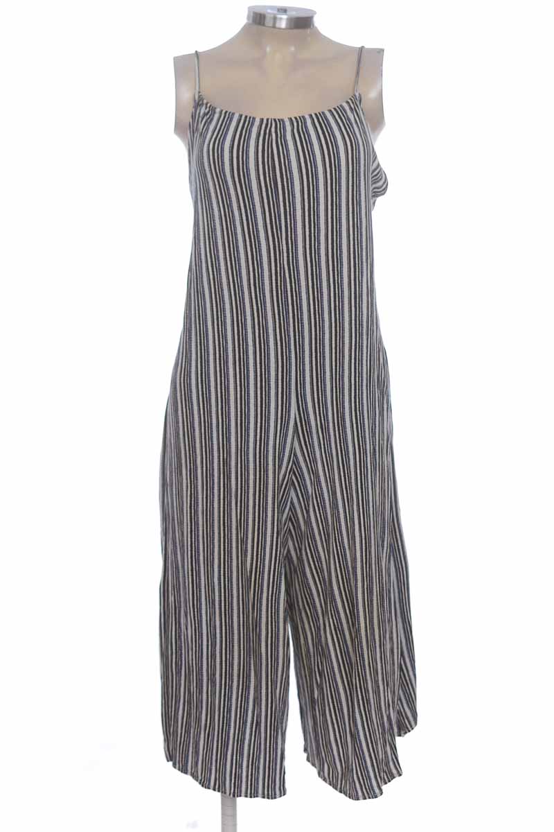 Vestido / Enterizo color Blanco - Zara