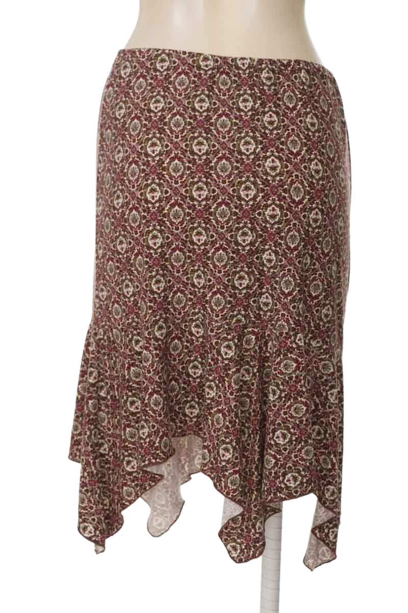 Falda color Vinotinto - Closeando