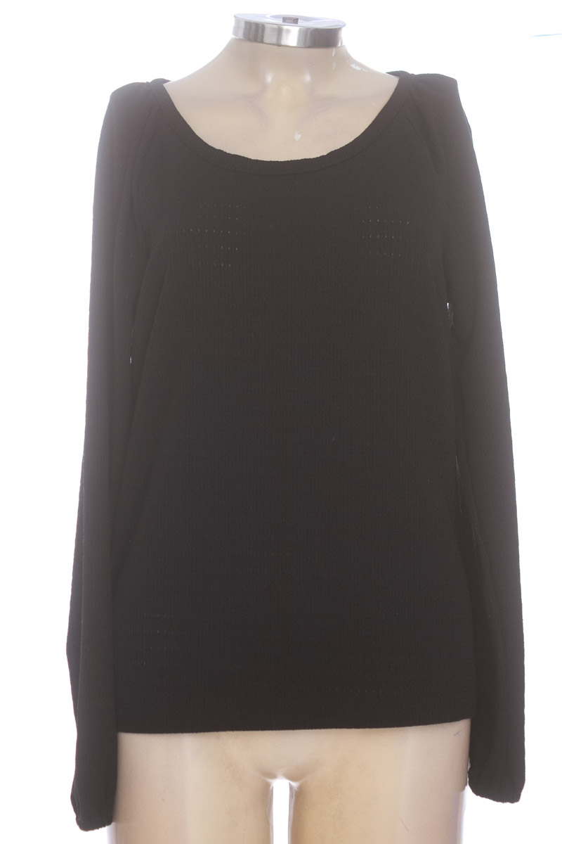 Blusa color Negro - Closeando