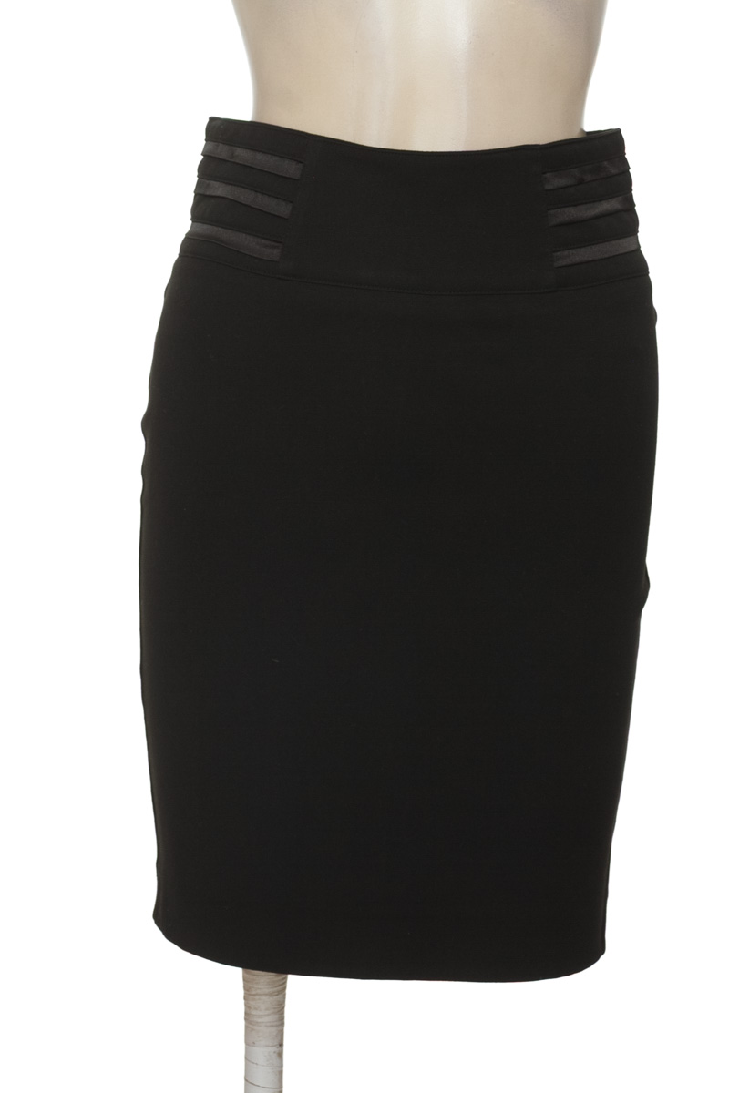 Falda color Negro - XUSS