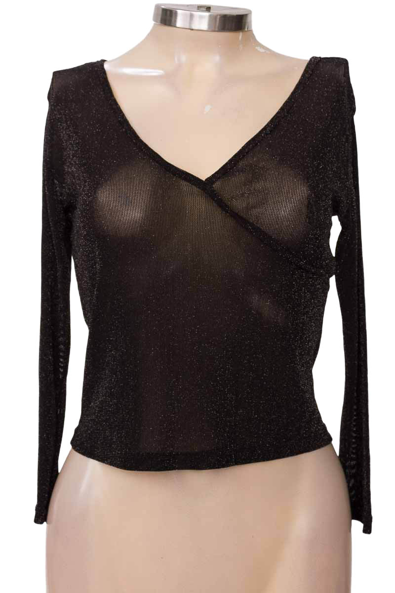 Top / Camiseta color Negro - RAGGED