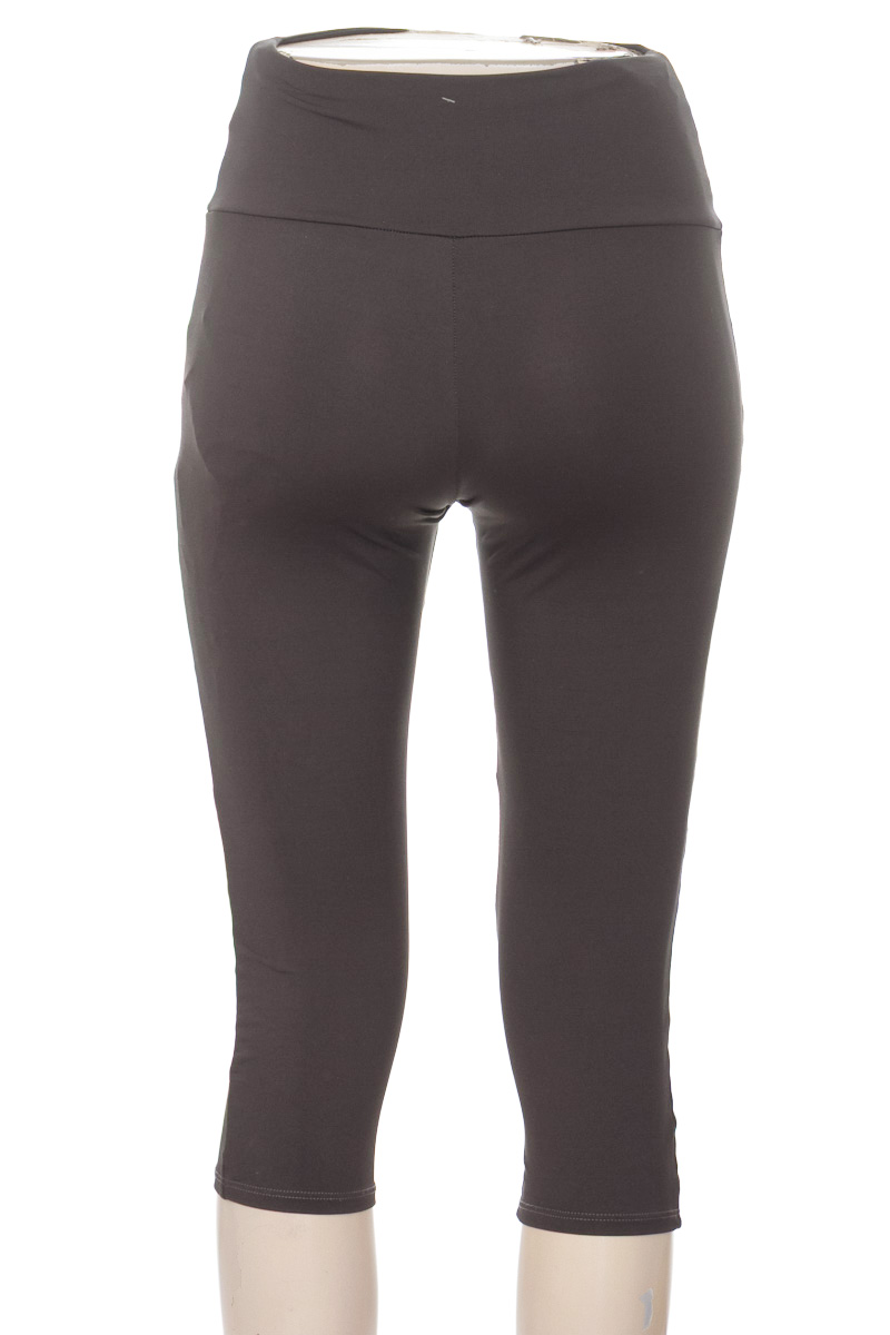 Ropa Deportiva / Salida de Baño color Gris - ALTIVA