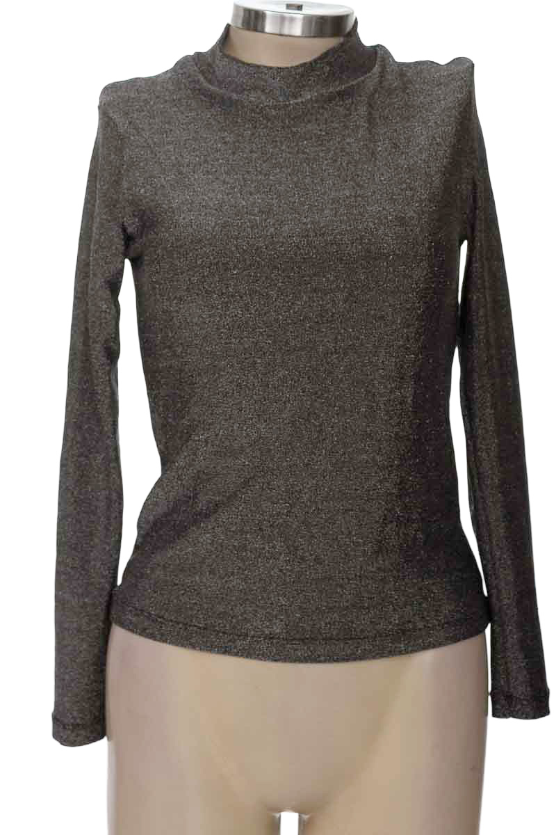 Sweater color Gris - Closeando