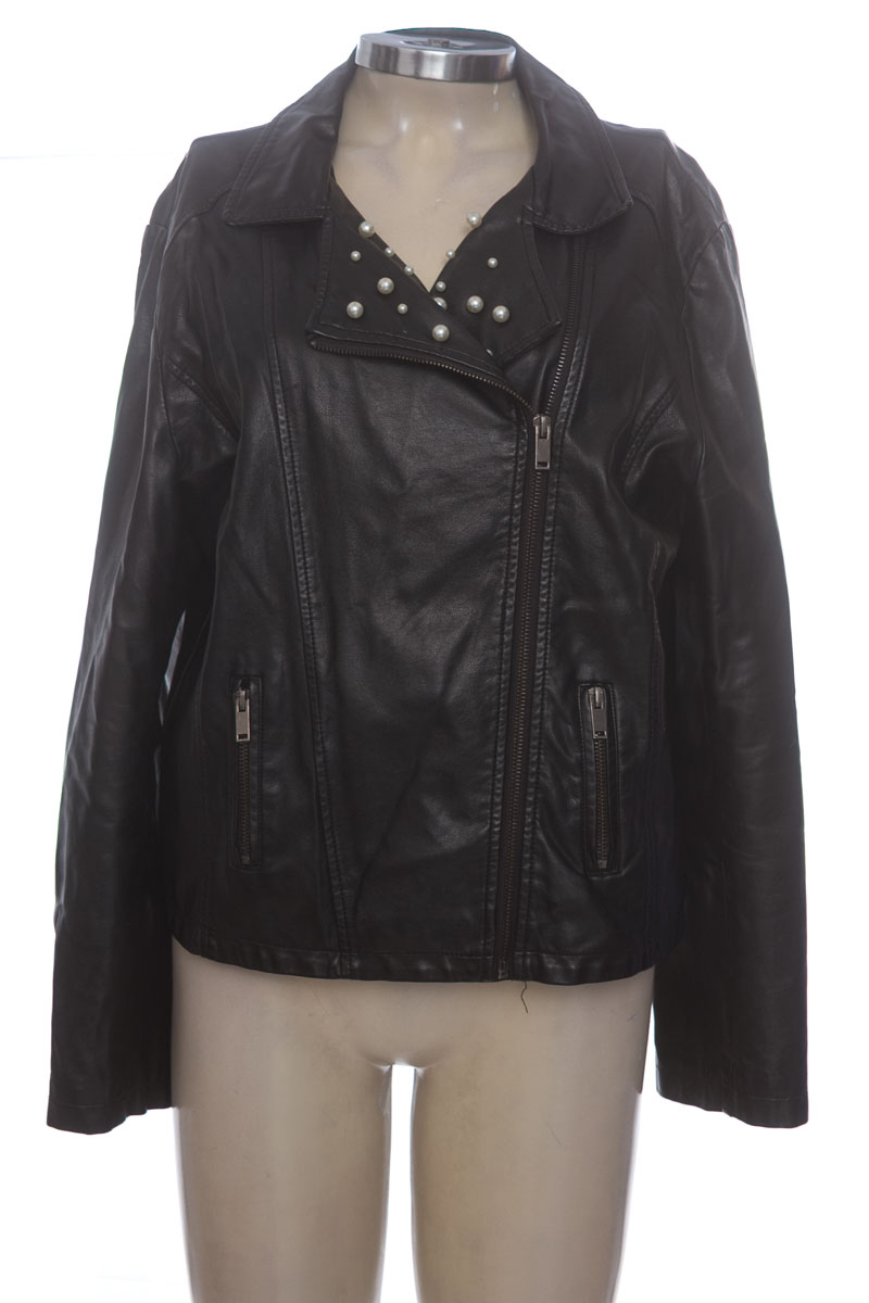 Chaqueta / Abrigo color Negro - Arkitect