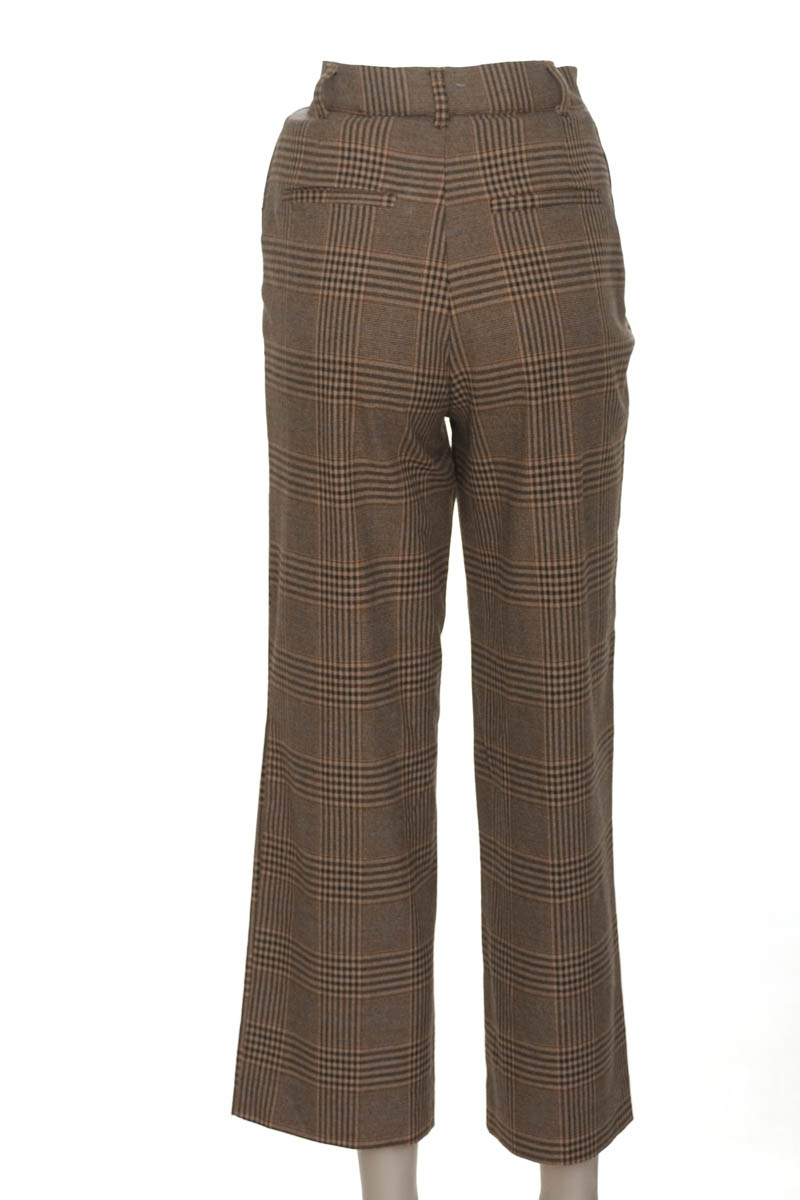 Pantalones color Café - Closeando