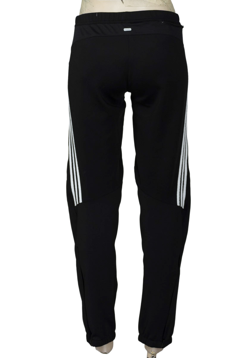 Ropa Deportiva / Salida de Baño color Negro - Adidas
