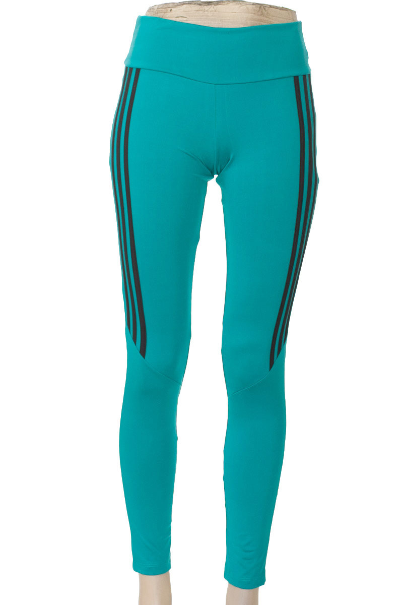 Ropa Deportiva / Salida de Baño color Aguamarina - American