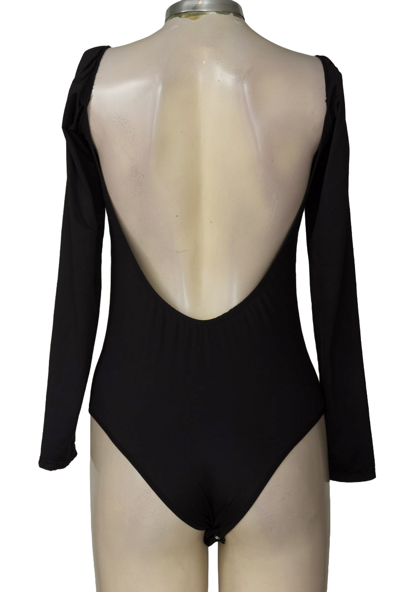 Top / Camiseta color Negro - In The Bodies